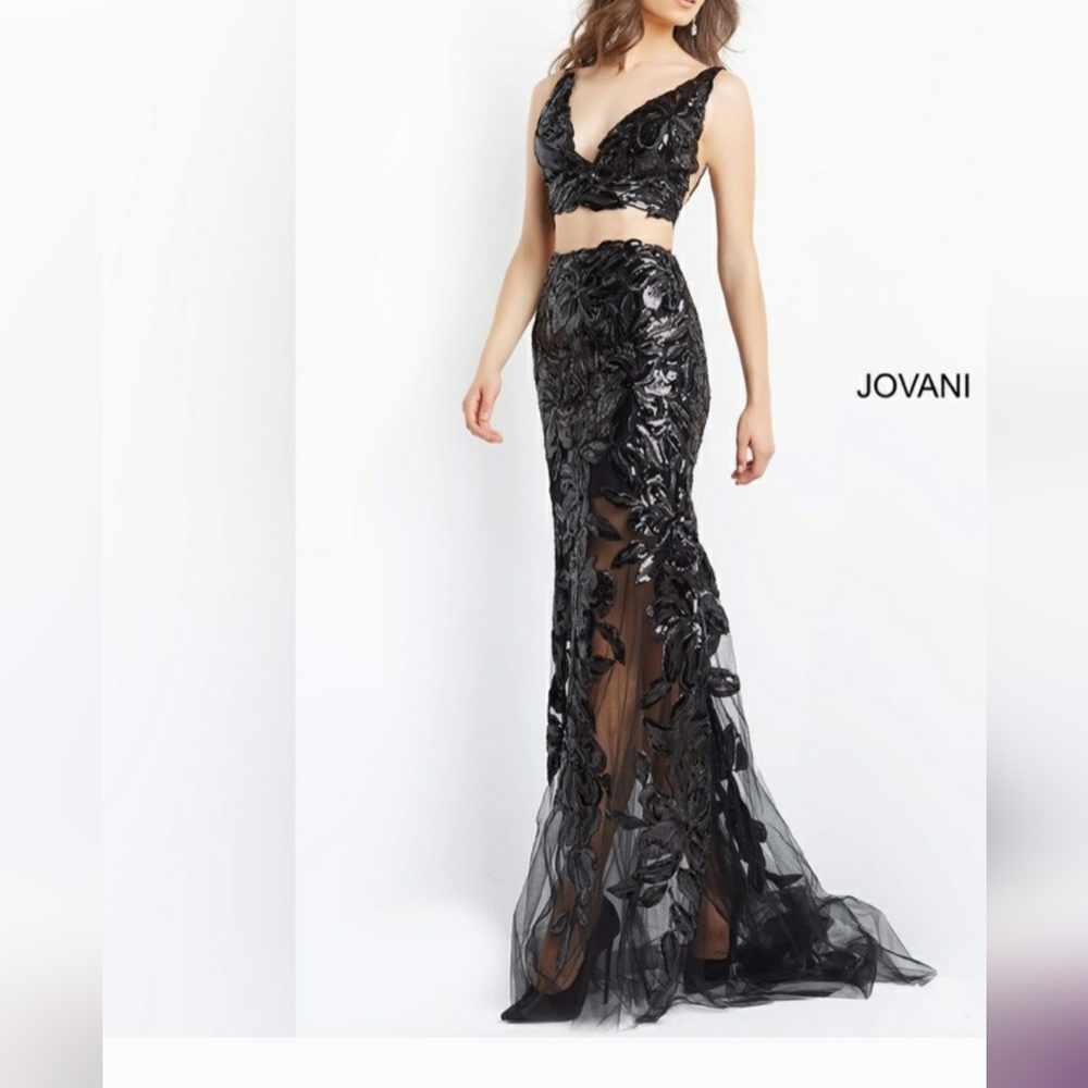 JOVANI 0750. LIlac size 0